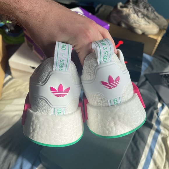 Adidas NMD_R1 White - Picture 3 of 6